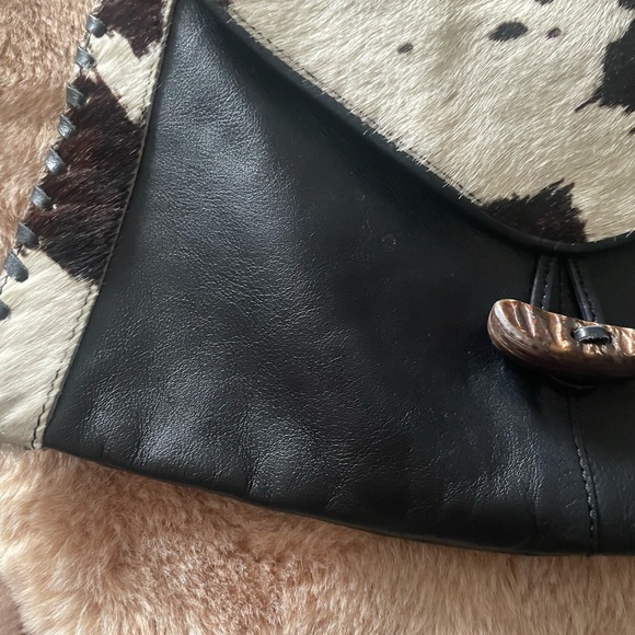 NWOT Hobbs Cowhide & Black Leather Shoulder Bag | Haircalf Flap | Boho Western - Picture 4 of 17
